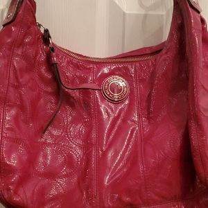 Coach fuchsia shoulder handbag
